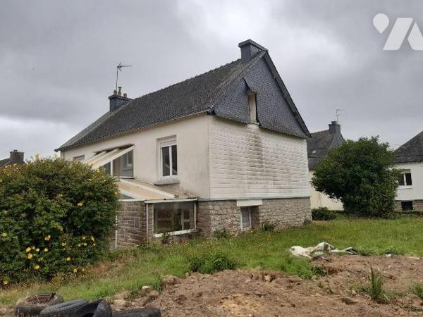 Maison 4 pièces à vendre à EVELLYS-NAIZIN (56500), Morbihan (56), situé dans le centre-ville de...
