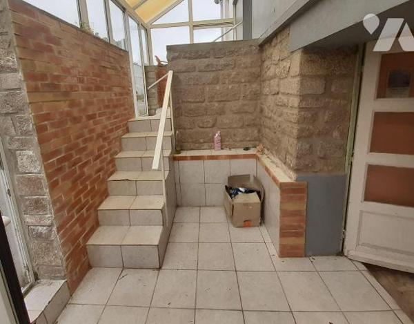 Maison 4 pièces à vendre à EVELLYS-NAIZIN (56500), Morbihan (56), situé dans le centre-ville de...