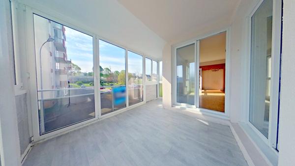 APPARTEMENT T5 A VENDRE BREST SAINT-JACQUES-KERZU-GÉANT- DALLE BÉTON - DEUX PARKINGS