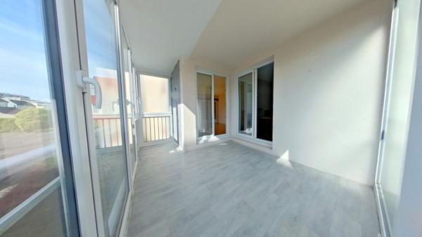 APPARTEMENT T5 A VENDRE BREST SAINT-JACQUES-KERZU-GÉANT- DALLE BÉTON - DEUX PARKINGS