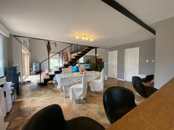 Ensemble immobilier sur la commune Montignac-Lascaux