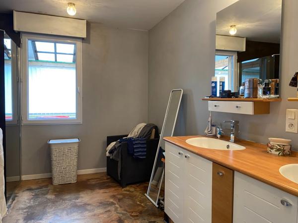 Ensemble immobilier sur la commune Montignac-Lascaux