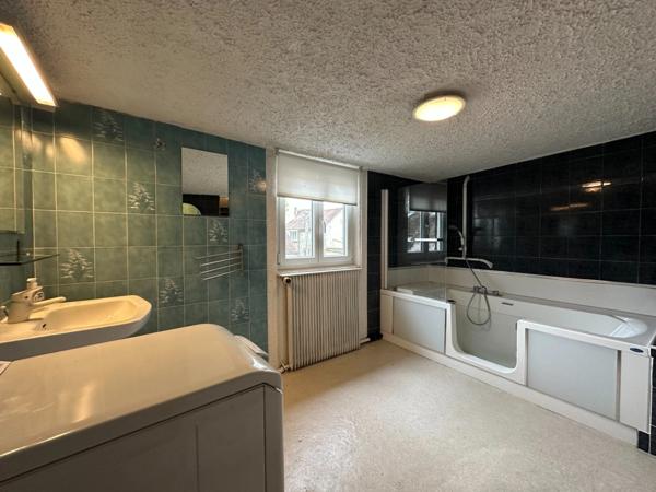 SAMOIS SUR SEINE centre bourg - Charmante maison de village 4 pièces 81 M2 environ entièrement rénovée.