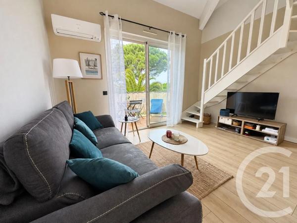 Appartement F2 Bis à vendre  2 pièces - 52,60 m 2   STE MAXIME  - 83