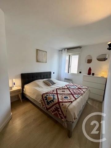 Appartement F2 Bis à vendre  2 pièces - 52,60 m 2   STE MAXIME  - 83