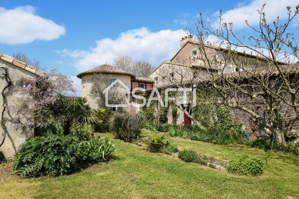LOGIS XVIe siècle, 5 CHAMBRES, JARDIN, DÉPENDANCES ET GITE