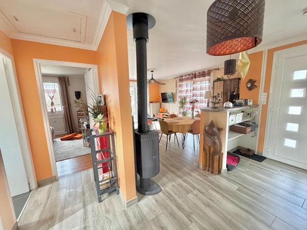 Luzech Maison 3 chambres sur près de 1000 m² de terrain proche commodités