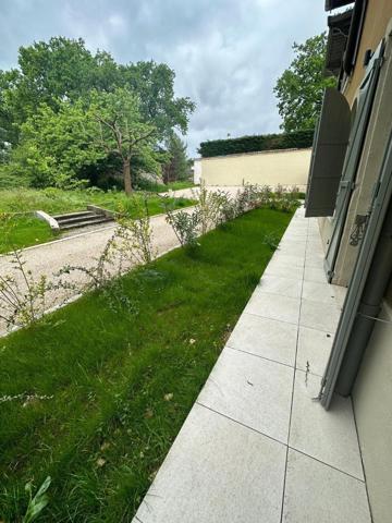 T2 ECULLY - 1 bis chemin du Perollier 69130 ECULLY Clesev ...