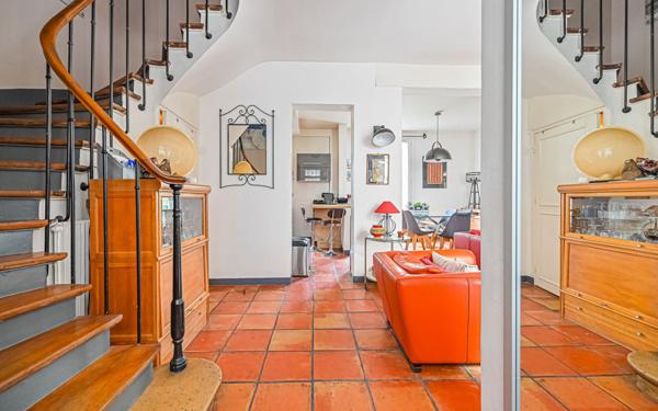 Maison à vendre    4 pièces •  Paris 19