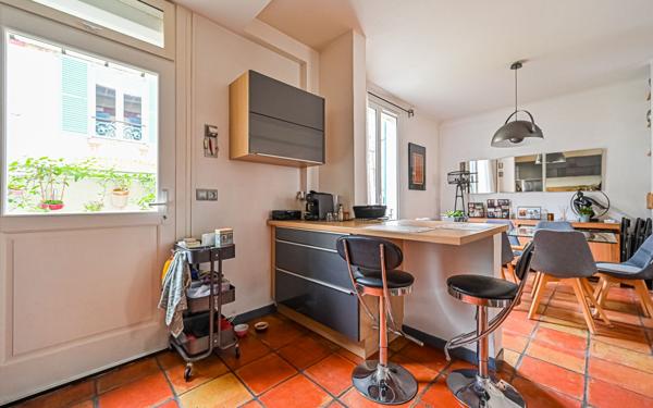 Maison à vendre    4 pièces •  Paris 19