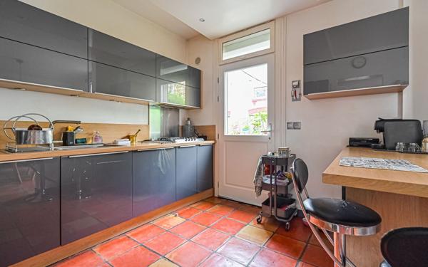 Maison à vendre    4 pièces •  Paris 19