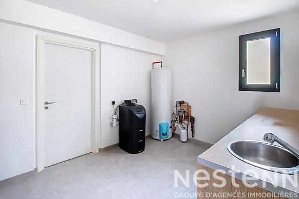 A VENDRE DRAGUIGNAN - MAISON NEO PROVENCALE DE PLAIN PIED de 180 m² avec GARAGE et PISCINE