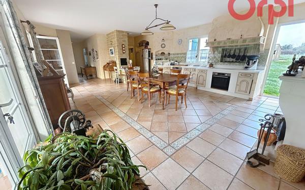 Maison à vendre    5 pièces •  Talmont-Saint-Hilaire