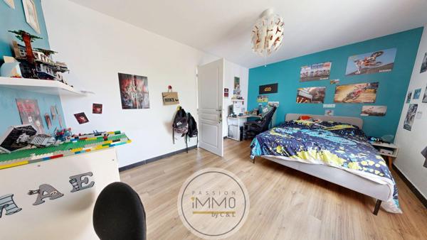 Maison 6 pièce(s) 3 chambre(s) 145 m²