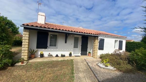 Plain pied a 1 km du Super U de Saint Gilles