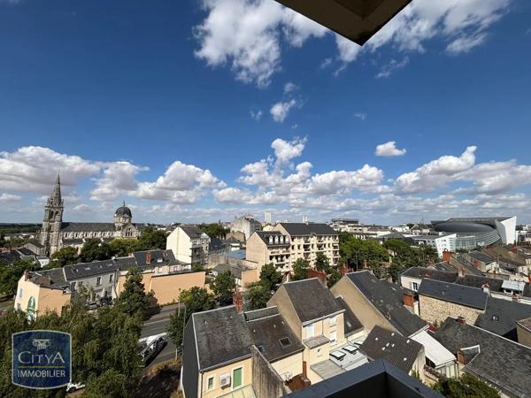 Appartement à louer 4 pièces 94.98m² Châteauroux (36000)