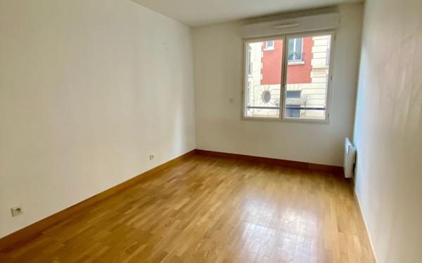 Appartement à louer    4 pièces •  Paris 12