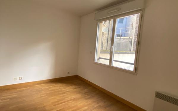 Appartement à louer    4 pièces •  Paris 12