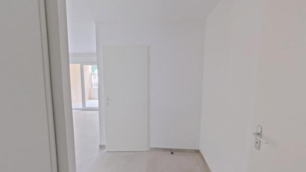 Location Appartement 3 pièces 43.28 m² - Menton 06500