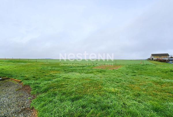 Grange à fort potentiel sur terrains constructibles à Doix-les-Fontaines