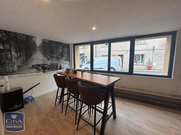 Local professionnel à louer 52m²