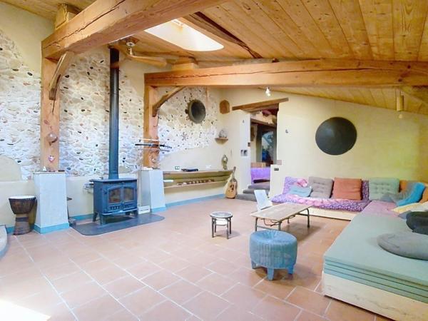 Une maison qui vous enveloppe dès les premiers pas
