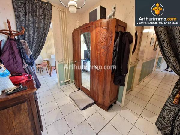 Vente Appartement 4 pièces 81 m2 à Lons-le-Saunier
