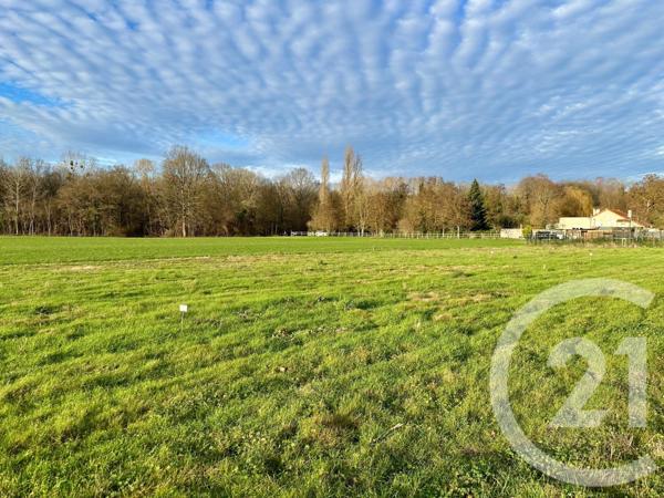 Terrain à vendre  362 m2 LESCHES - 77