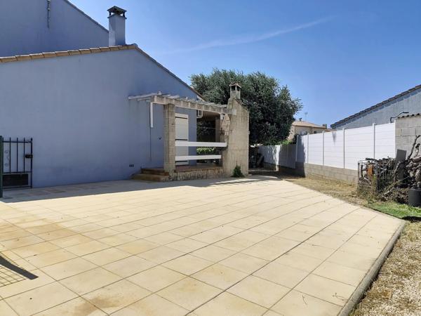 Familiale avec piscine, 4 chambres, garage et jardin
