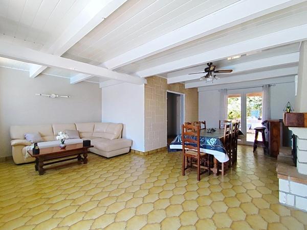 Familiale avec piscine, 4 chambres, garage et jardin