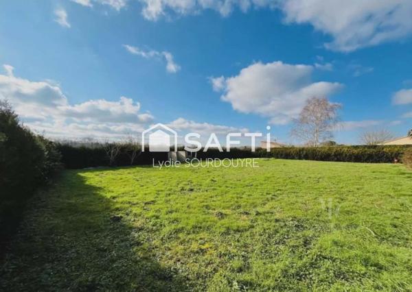 Terrain à vendre à VILLEFRANCHE-DE-LAURAGAIS de 928 m²