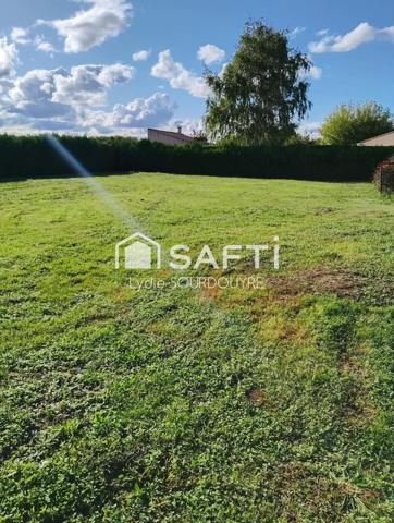 Terrain à vendre à VILLEFRANCHE-DE-LAURAGAIS de 928 m²