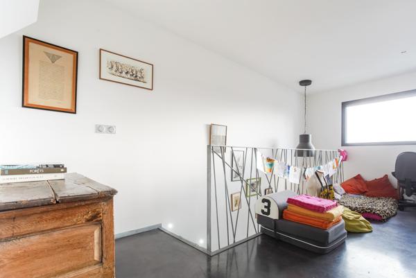 Maison contemporaine avec piscine - Villenave d'Ornon