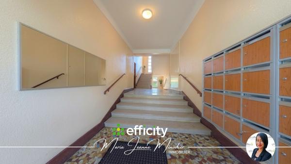 Appartement
         5 pièces
        - 90 m² Exclusivité 225 000 € *