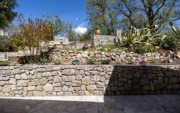 Maison à vendre    10 pièces • 250,50 m2 Tourrette-Levens