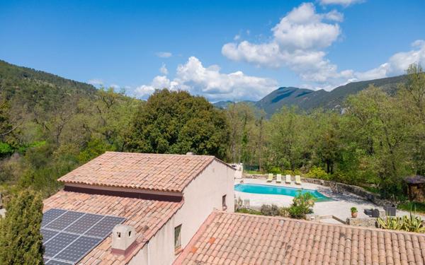 Maison à vendre    10 pièces • 250,50 m2 Tourrette-Levens