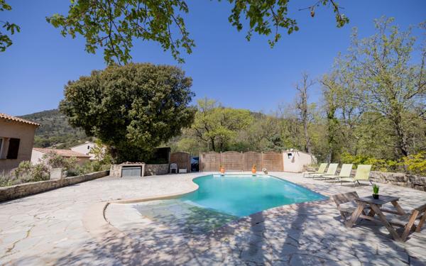 Maison à vendre    10 pièces • 250,50 m2 Tourrette-Levens