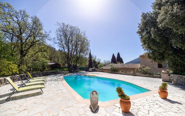 Maison à vendre    10 pièces • 250,50 m2 Tourrette-Levens