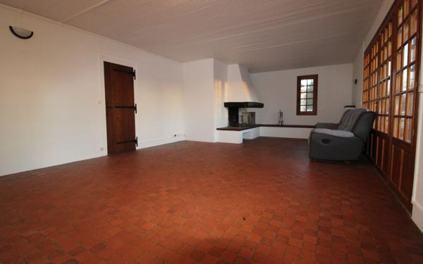 Maison à vendre    8 pièces • 178,79 m2 Jouy-le-Châtel