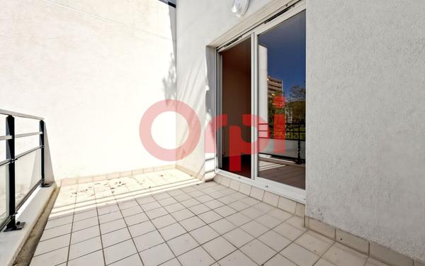 Appartement à vendre    3 pièces • 73,50 m2 Lyon 8