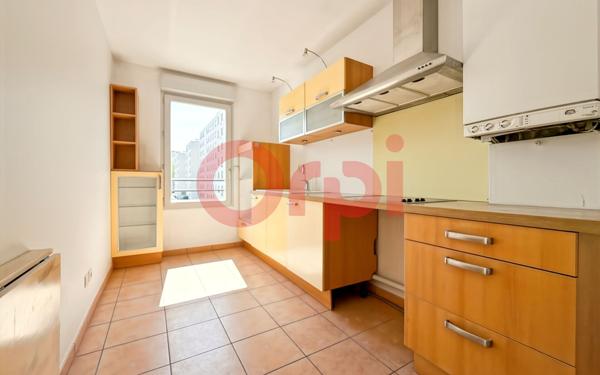 Appartement à vendre    3 pièces • 73,50 m2 Lyon 8