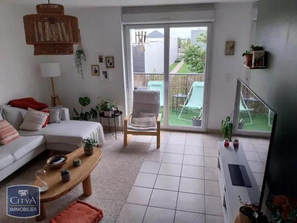 Appartement à louer 2 pièces 48.85m² Hénin-Beaumont (62110)