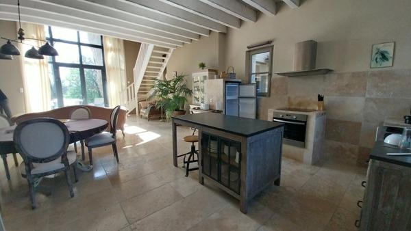 Loriol-du-Comtat (84870) DOMAINE D’EXCEPTION AU CŒUR DU COMTAT VENAISSIN – Vue panoramique, chevaux, vignes..