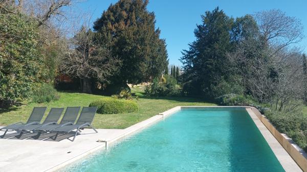 Loriol-du-Comtat (84870) DOMAINE D’EXCEPTION AU CŒUR DU COMTAT VENAISSIN – Vue panoramique, chevaux, vignes..