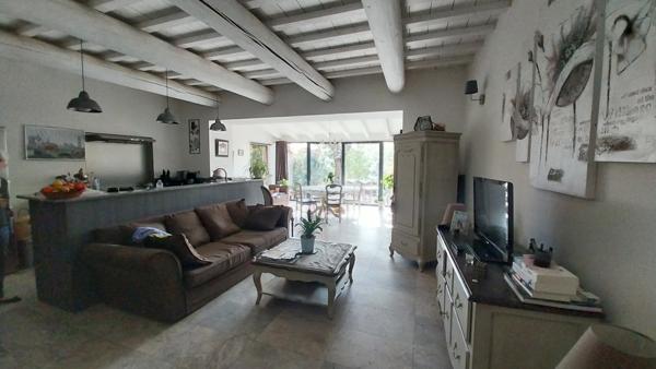 Loriol-du-Comtat (84870) DOMAINE D’EXCEPTION AU CŒUR DU COMTAT VENAISSIN – Vue panoramique, chevaux, vignes..