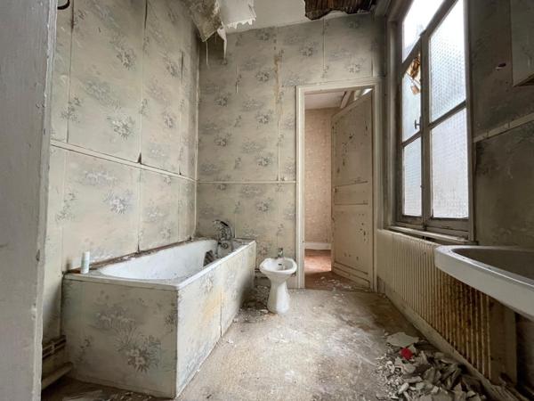 LILLE centre saint sauveur - T2 59 m² à rénover