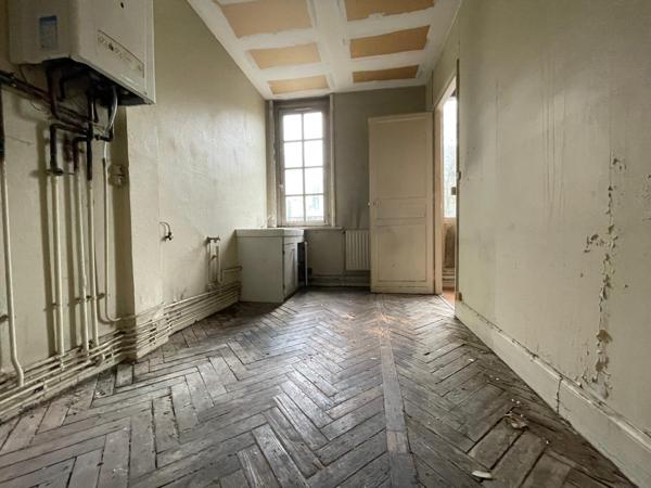 LILLE centre saint sauveur - T2 59 m² à rénover