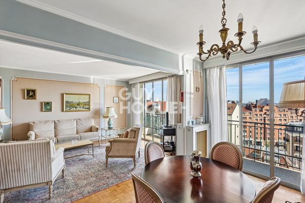 Rue de la Justice T4 81m² traversant, balcon