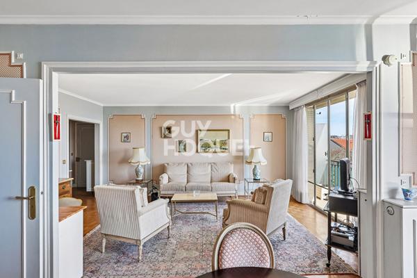 Rue de la Justice T4 81m² traversant, balcon