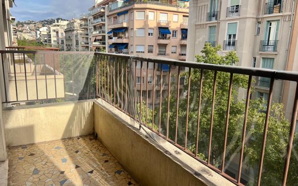 Appartement à vendre    2 pièces • 34,04 m2 Nice